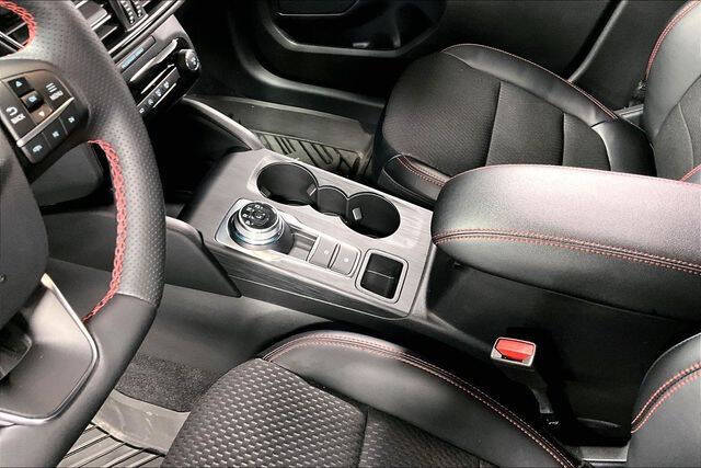 2024 Ford Escape ST-Line Select
