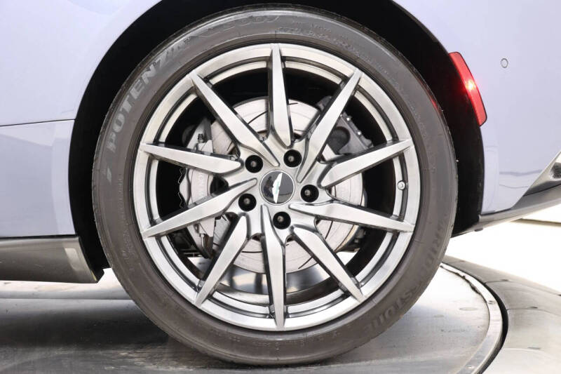 2019 Aston Martin DB11 V8