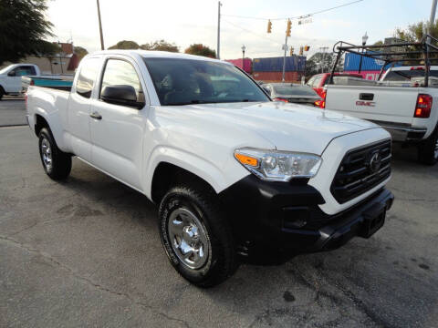 2019 Toyota Tacoma SR