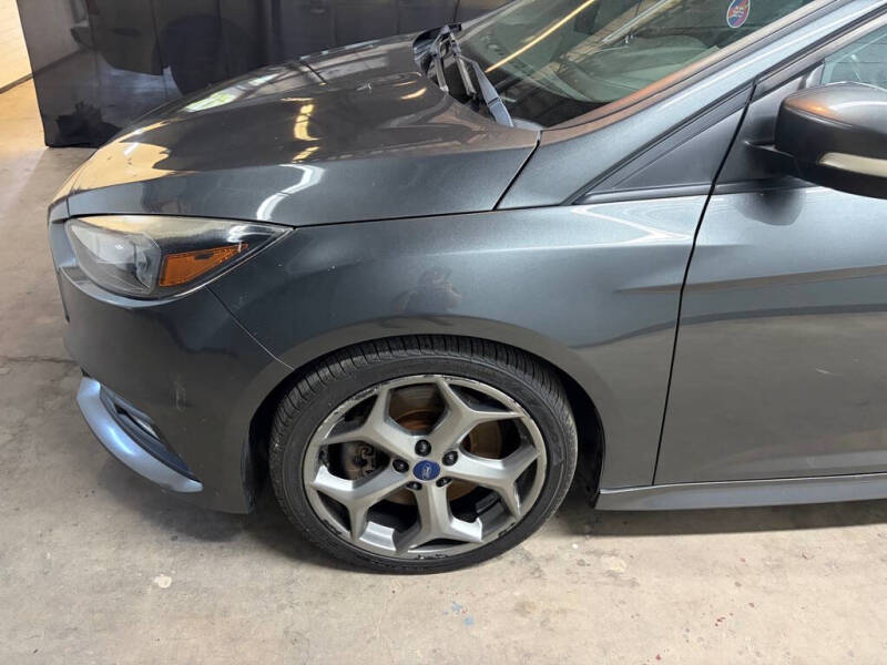 2017 Ford Focus ST