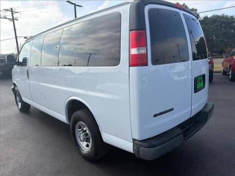 2017 Chevrolet Express LT 2500