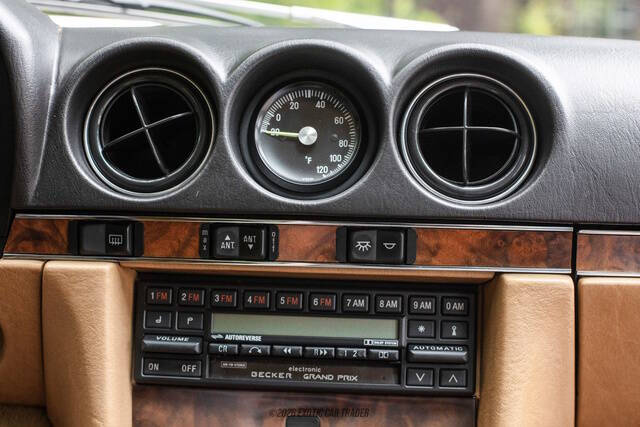 1987 Mercedes-Benz 560-Class 560 SL
