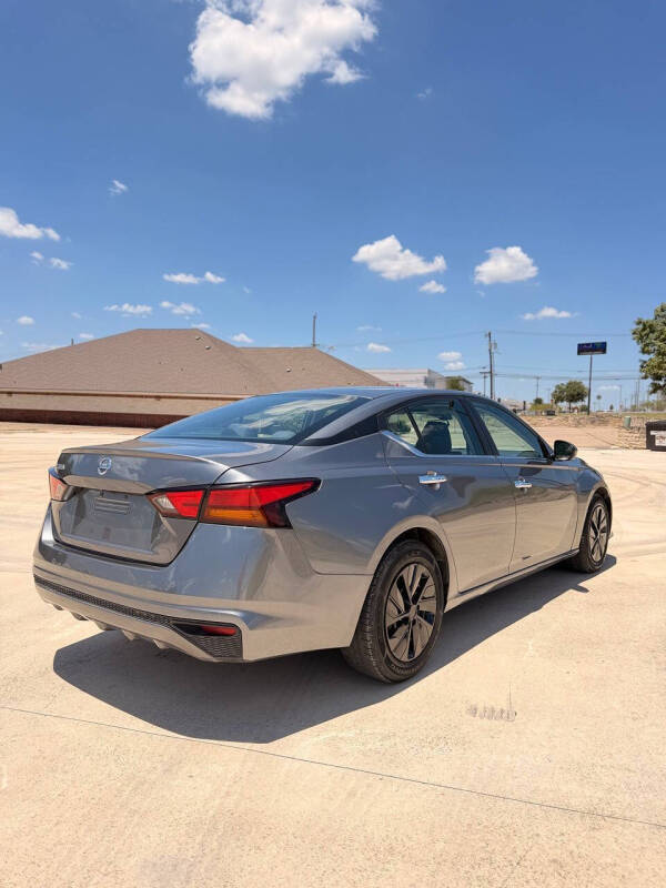 2022 Nissan Altima 2.5 S