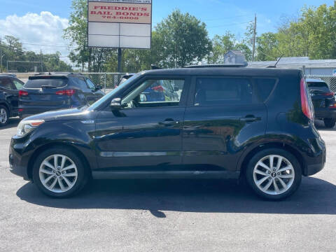 2017 Kia Soul +