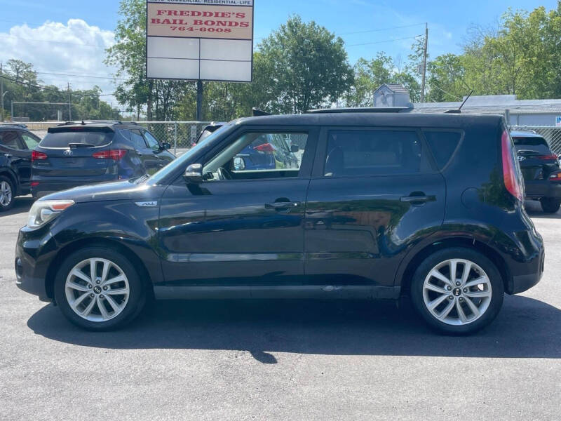 2017 Kia Soul +