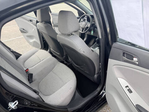 2016 Hyundai Accent SE