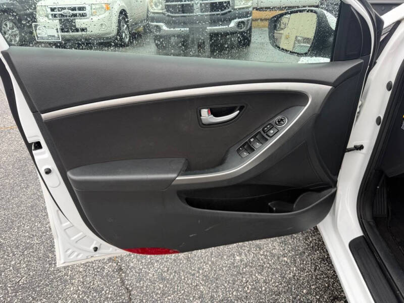 2017 Hyundai Elantra GT