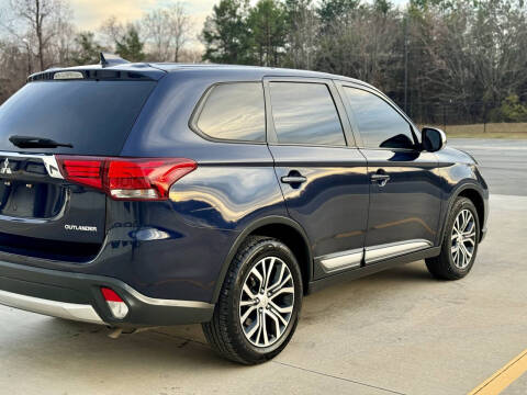 2018 Mitsubishi Outlander ES