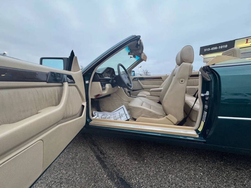 1995 Mercedes-Benz E-Class E 320