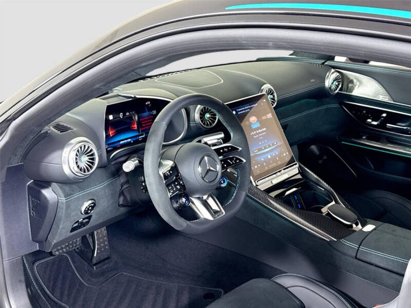 2025 Mercedes-Benz AMG GT 63 PRO