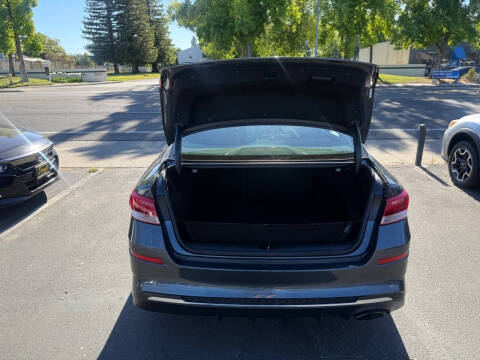 2020 Kia Optima LX