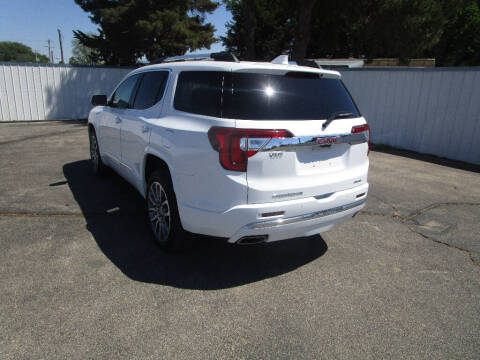 2023 GMC Acadia Denali