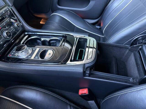 2017 Jaguar XJ R-Sport