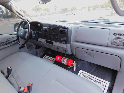 2006 Ford F-350 Super Duty XL