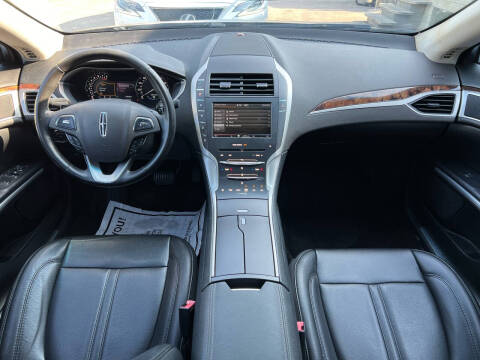 2016 Lincoln MKZ
