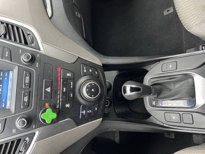 2016 Hyundai Santa Fe SE