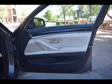 2012 BMW 5 Series 528i