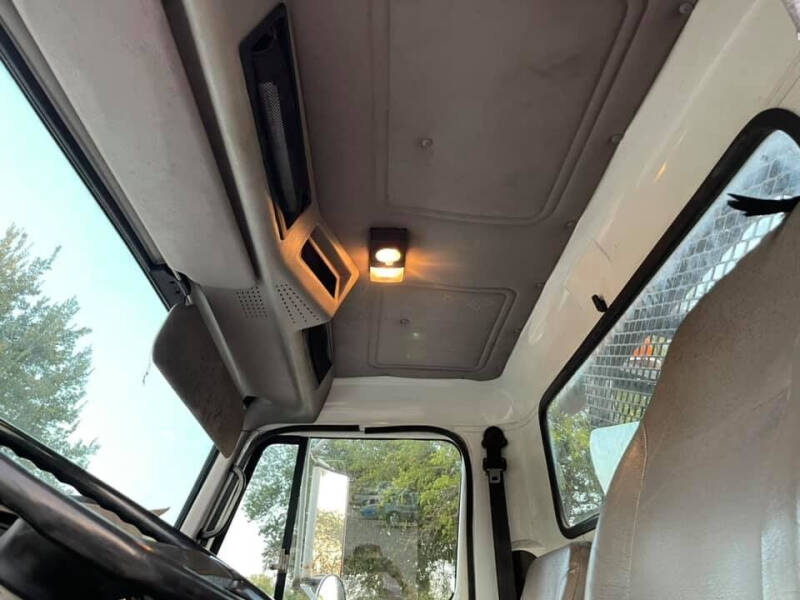 1998 International 2674