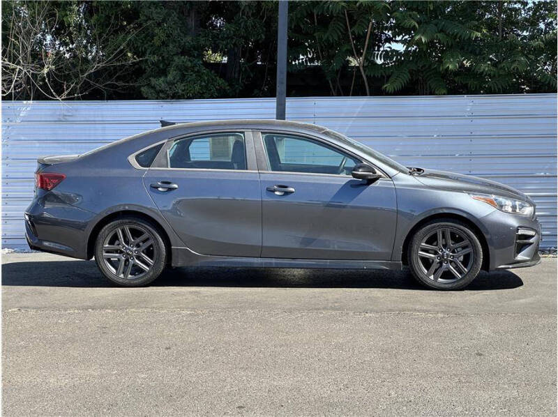 2020 Kia Forte GT Line