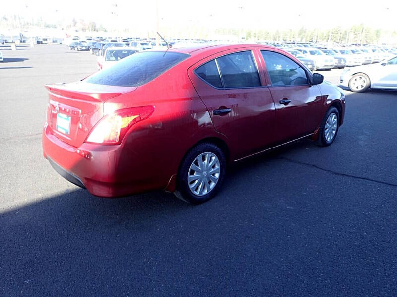 2016 Nissan Versa 1.6 S Plus