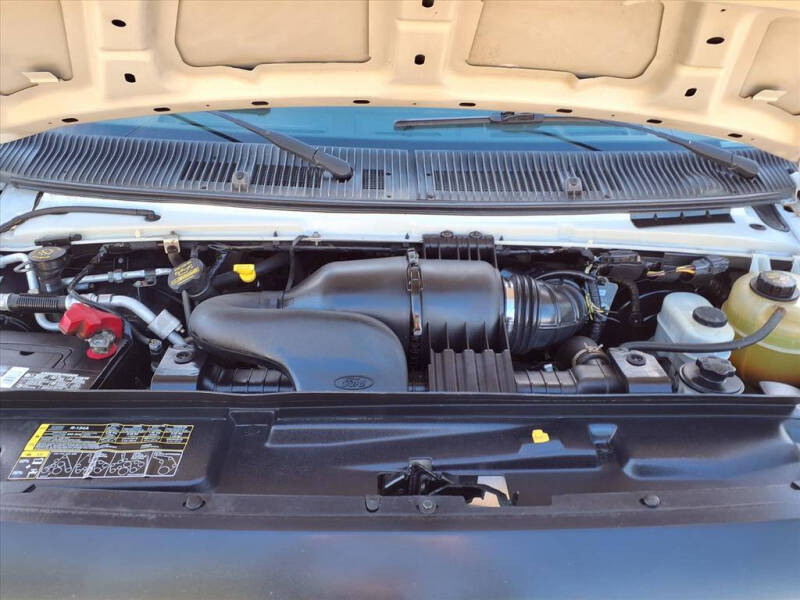 2012 Ford E-Series E-350 SD