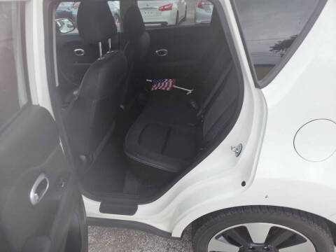 2019 Kia Soul +