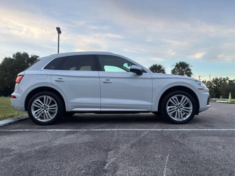2019 Audi Q5 quattro Premium Plus 45 TFSI