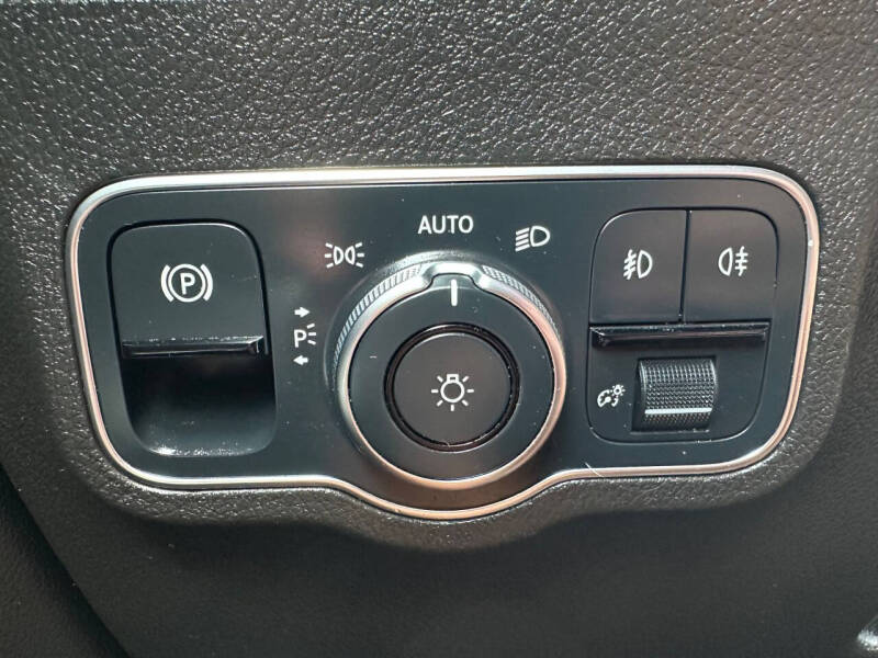 2020 Mercedes-Benz GLB GLB 250 4MATIC