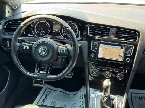 2016 Volkswagen Golf R 4Motion