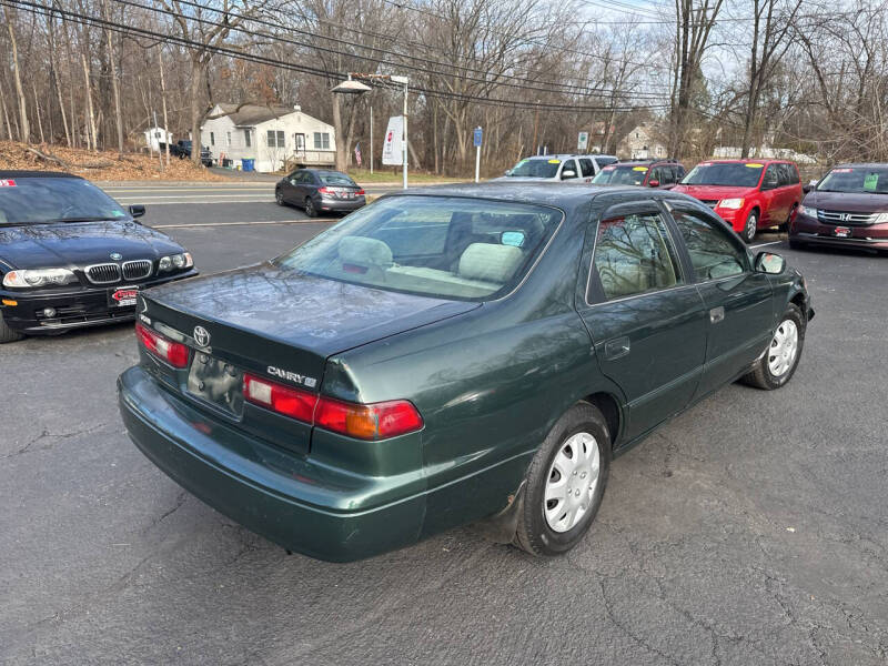 1999 Toyota Camry CE photo 5