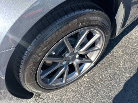 2020 Tesla Model 3 Standard Range