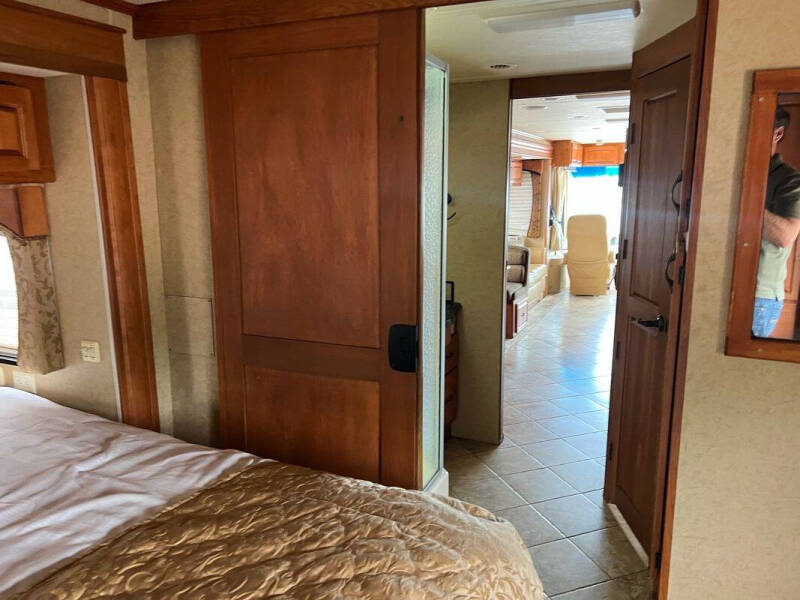 2008 Holiday Rambler Endeavor