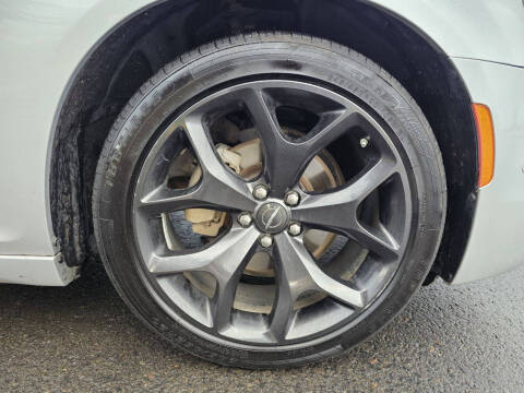 2023 Chrysler 300 S V6