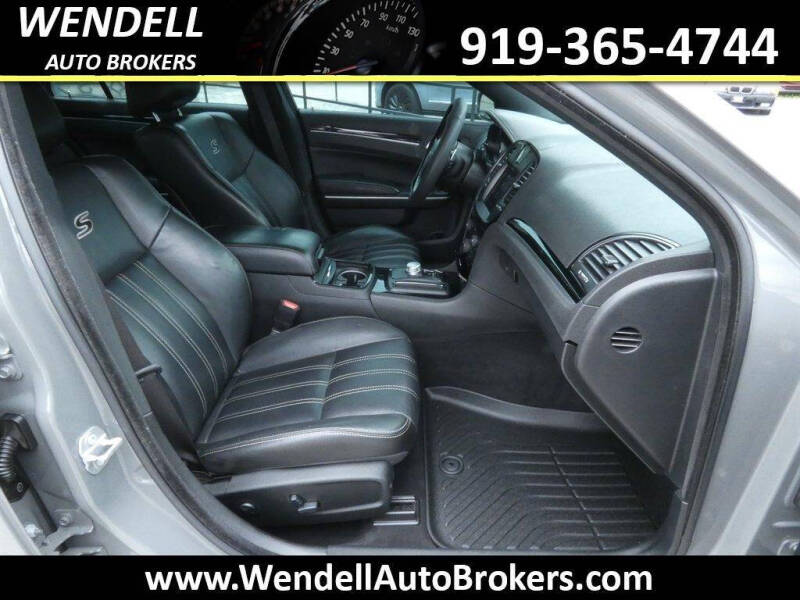 2019 Chrysler 300 S