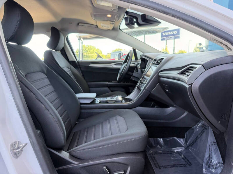 2019 Ford Fusion Hybrid SE