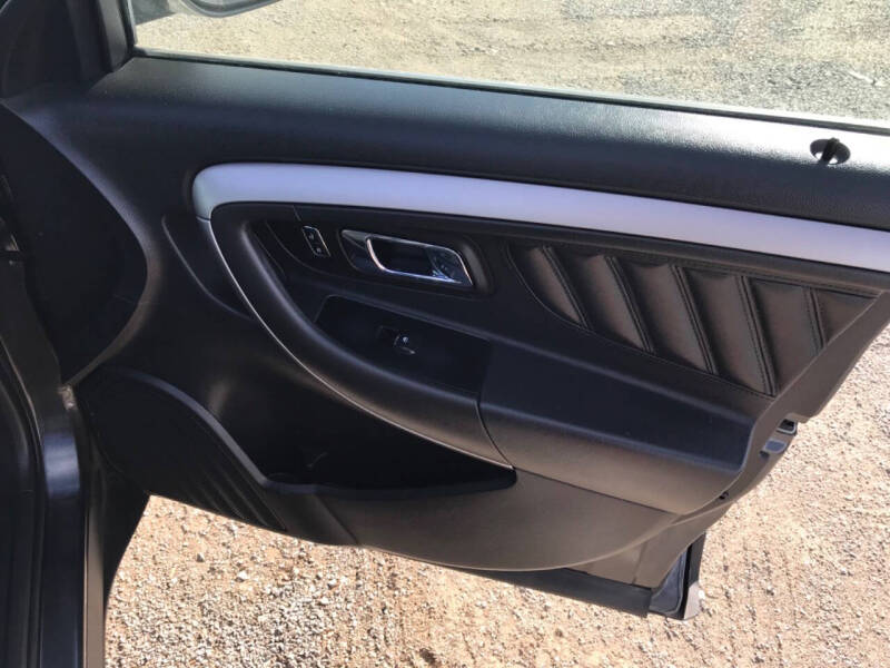 2015 Ford Taurus SEL