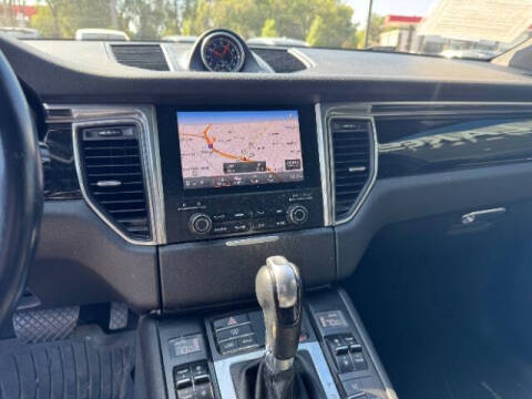 2017 Porsche Macan S