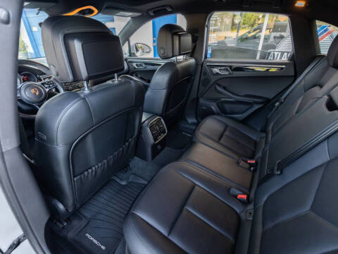 2016 Porsche Macan S