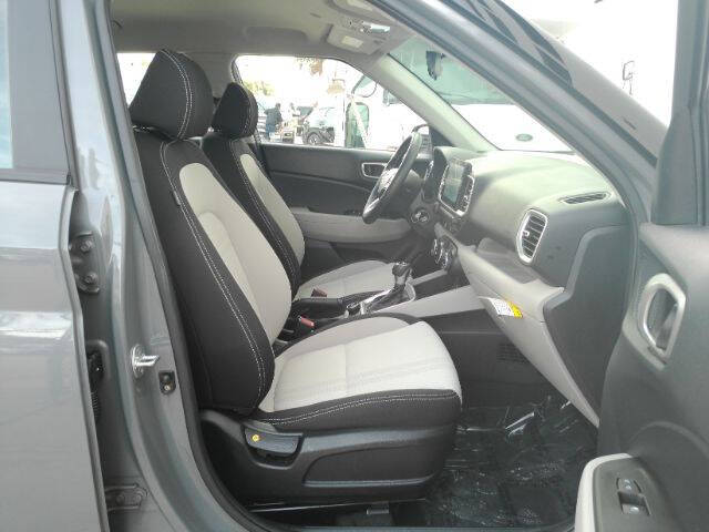 2021 Hyundai Venue SEL