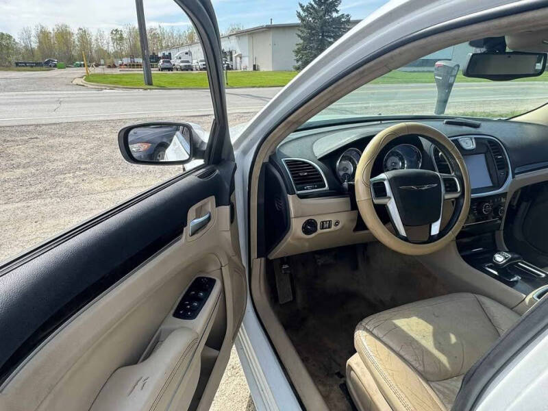 2013 Chrysler 300 Motown