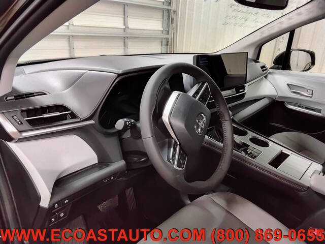 2025 Toyota Sienna