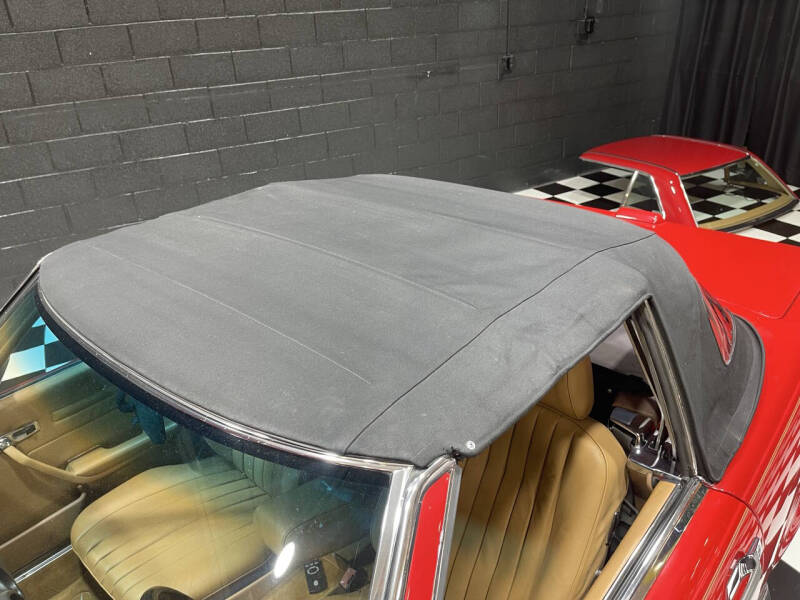 1987 Mercedes-Benz 560-Class 560 SL