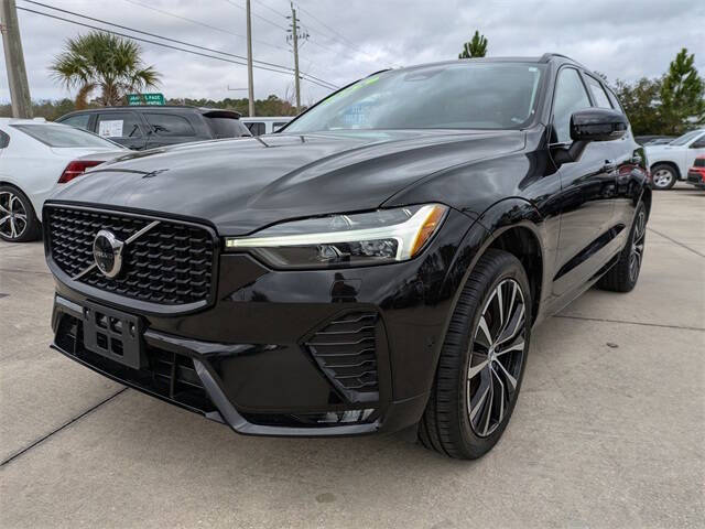 2024 Volvo XC60 B5 Plus Dark Theme