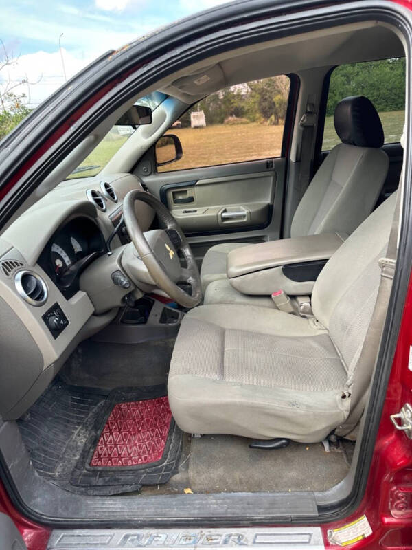 2006 Mitsubishi Raider Duro Cross V6