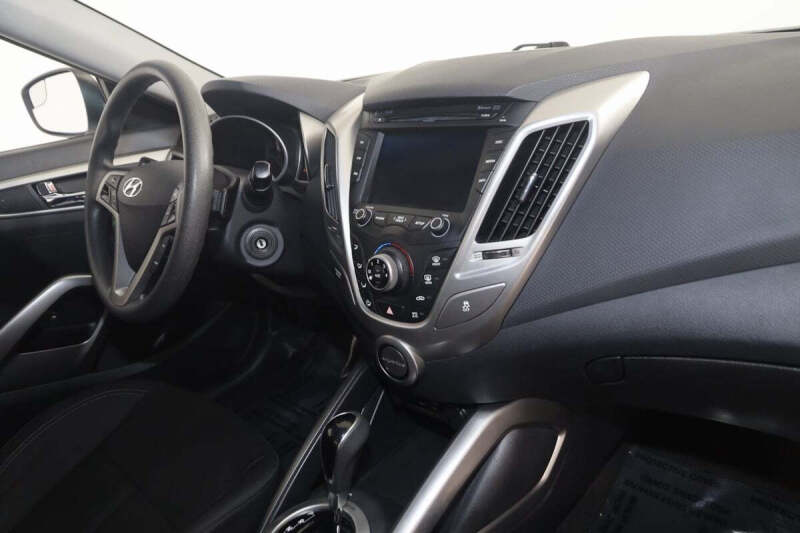 2016 Hyundai Veloster