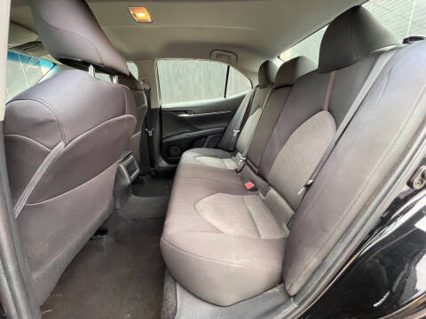 2018 Toyota Camry LE