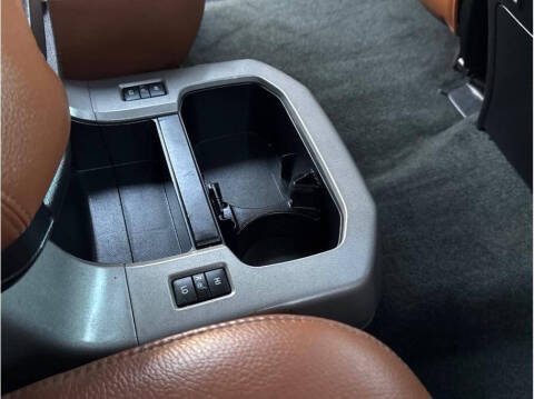 2016 Toyota Sequoia Platinum