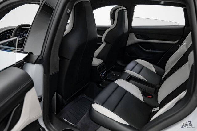 2023 Porsche Taycan GTS Sport Turismo