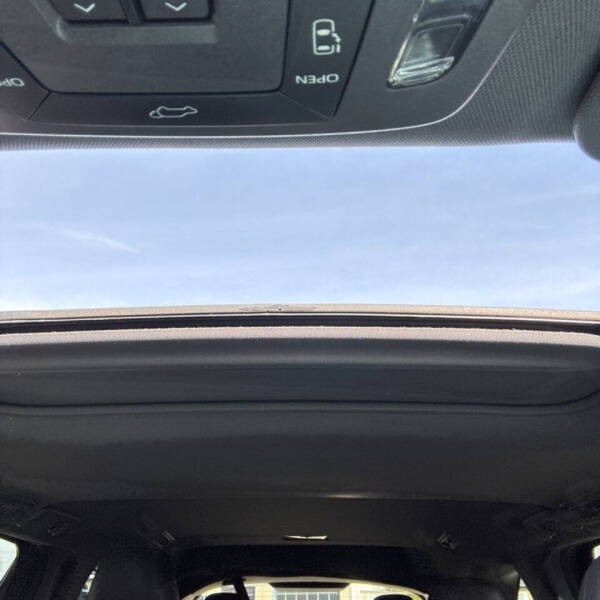 2022 Toyota Sienna XSE 7-Passenger