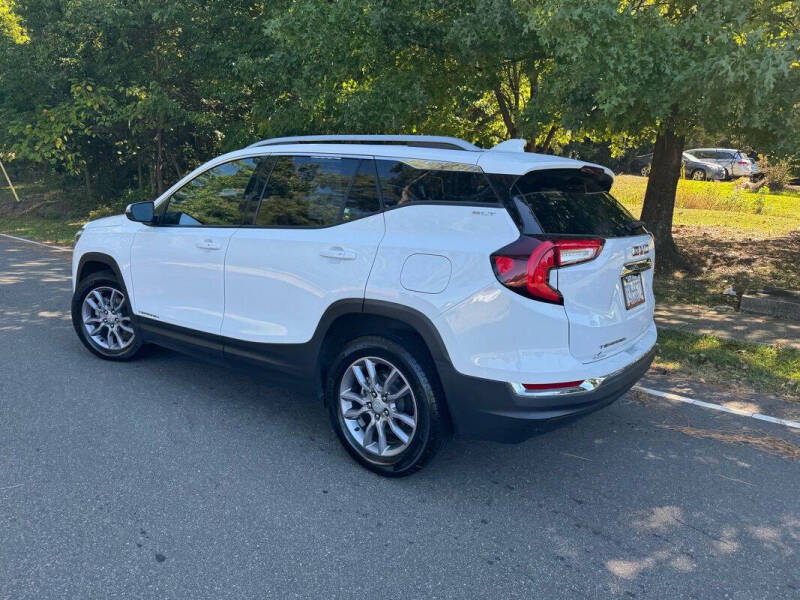 2023 GMC Terrain SLT